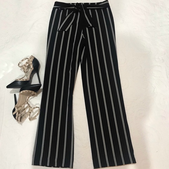 B&W STRIPE WIDE LEG PULL-ON PANT WITH TIE BELT - Picture 2 of 5